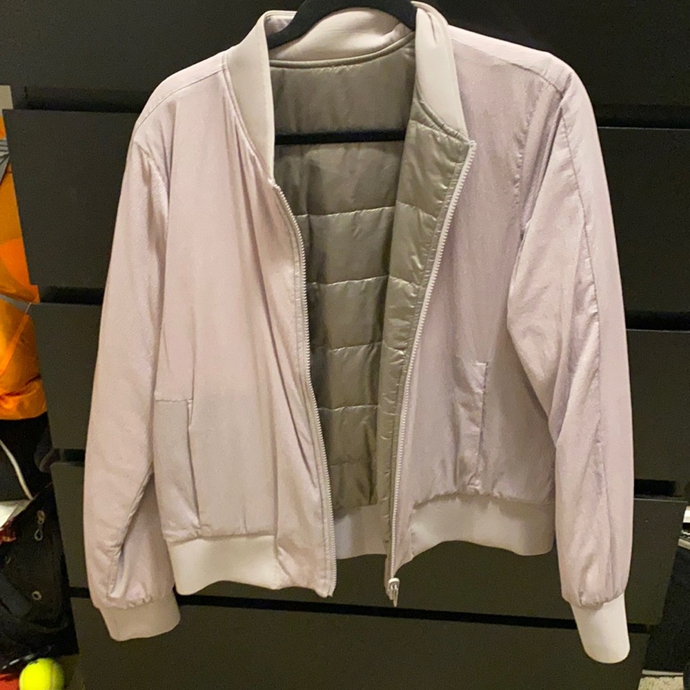 Brand new barley used reversible lululemon jacket